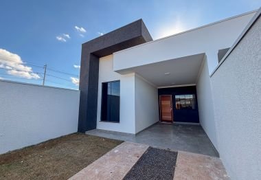 Casa à venda - Novo Centro Universitário 