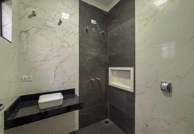 Casa a Venda - Jardim Flora II