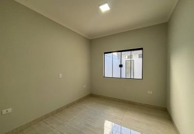 Casa a Venda - Jardim Flora II