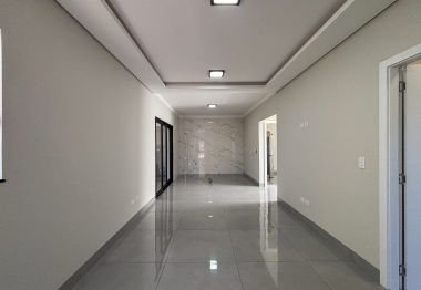 Casa em Construção - Novo Centro Universitário 